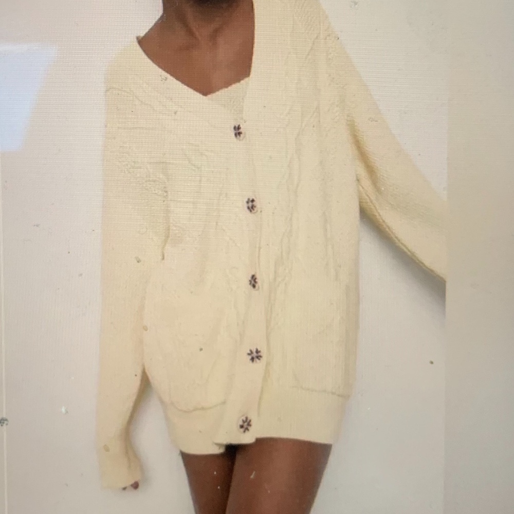 NWT Zara Ecru Cotton Cable Cardigan - handcrafted floral buttons